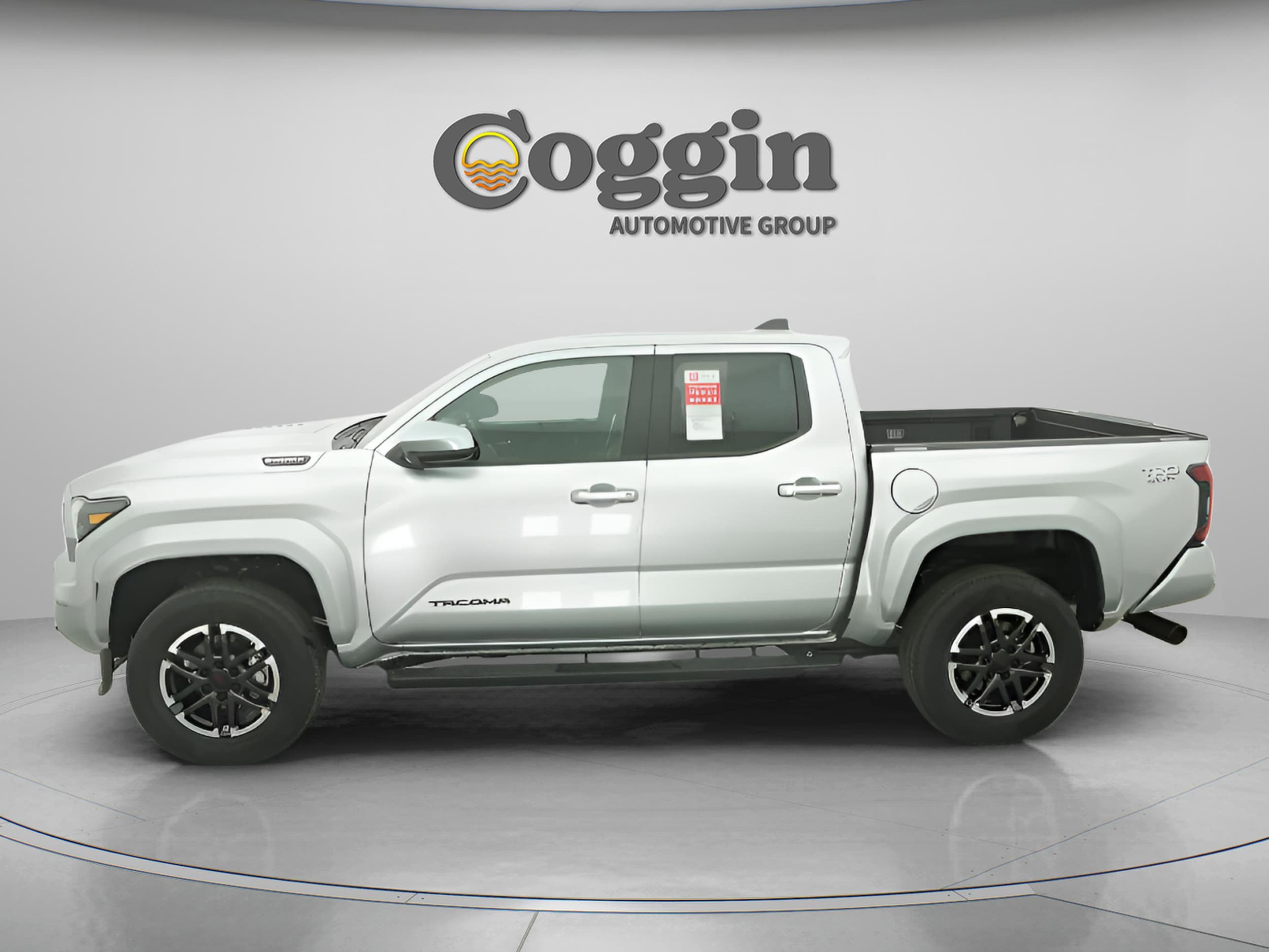 2025 Toyota Tacoma TRD Sport - Photo 7