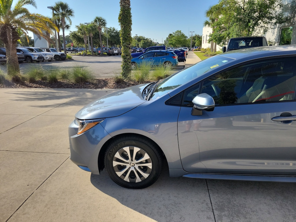 Certified 2022 Toyota Corolla Hybrid LE Sedan