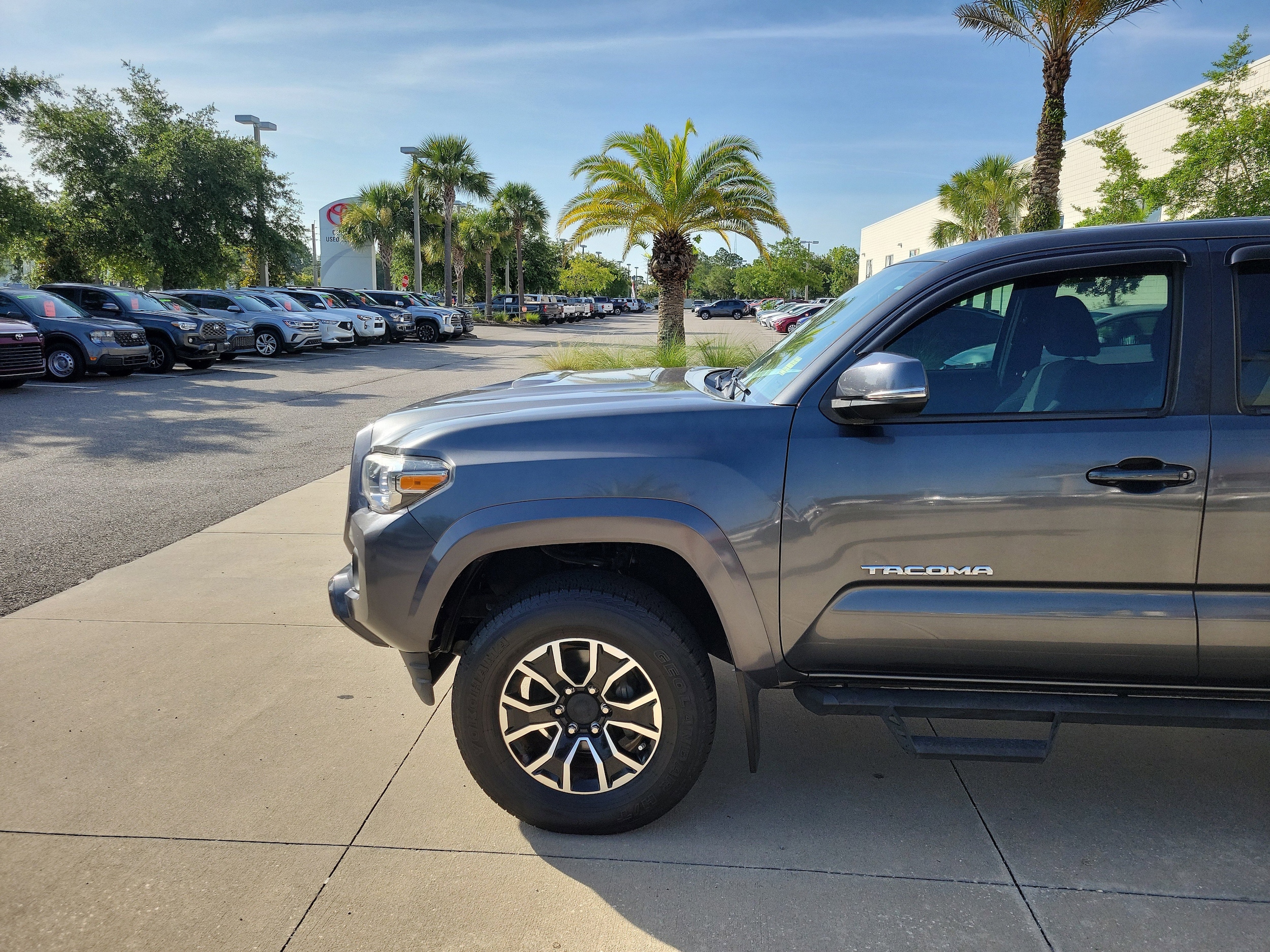 Used 2020 Toyota Tacoma TRD Sport with VIN 3TMCZ5AN3LM307660 for sale in Jacksonville, FL