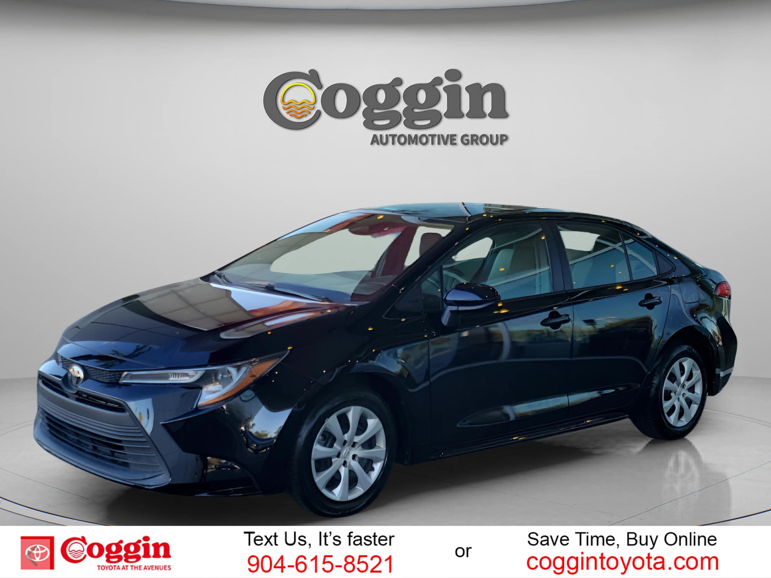 2024 Toyota Corolla LE's photo