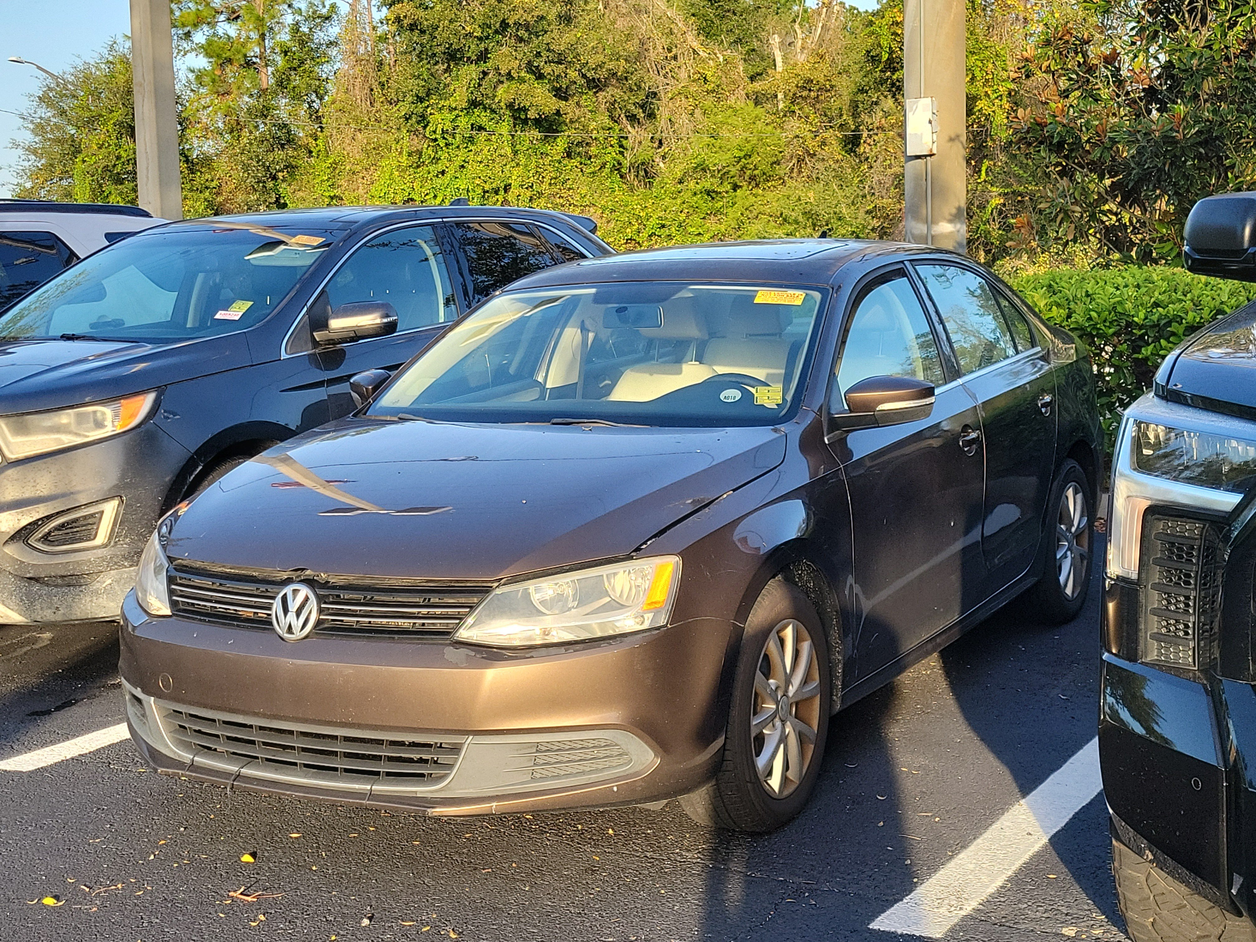 Used 2013 Volkswagen Jetta 2.5L SE Sedan