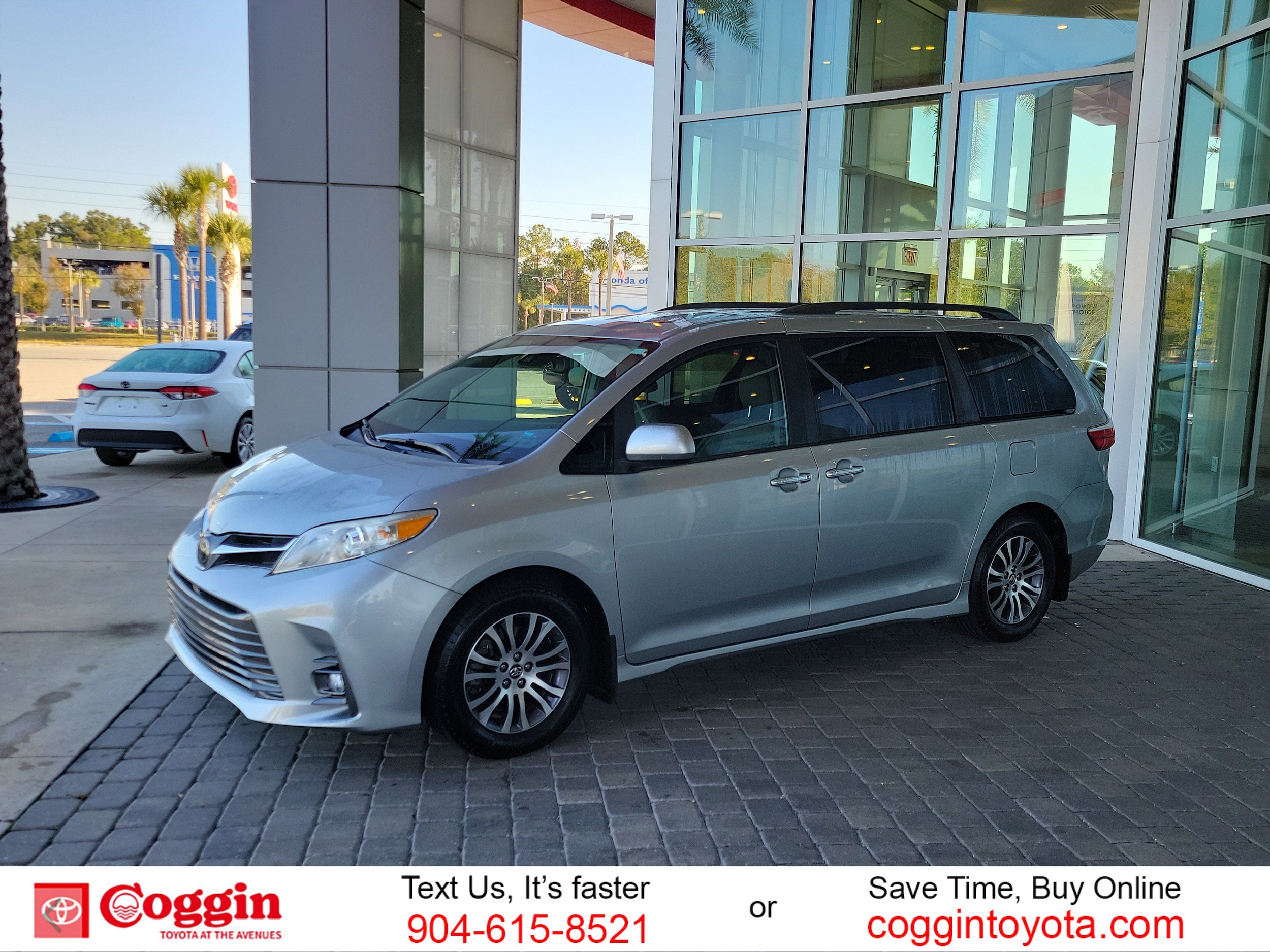 2019 Toyota Sienna XLE