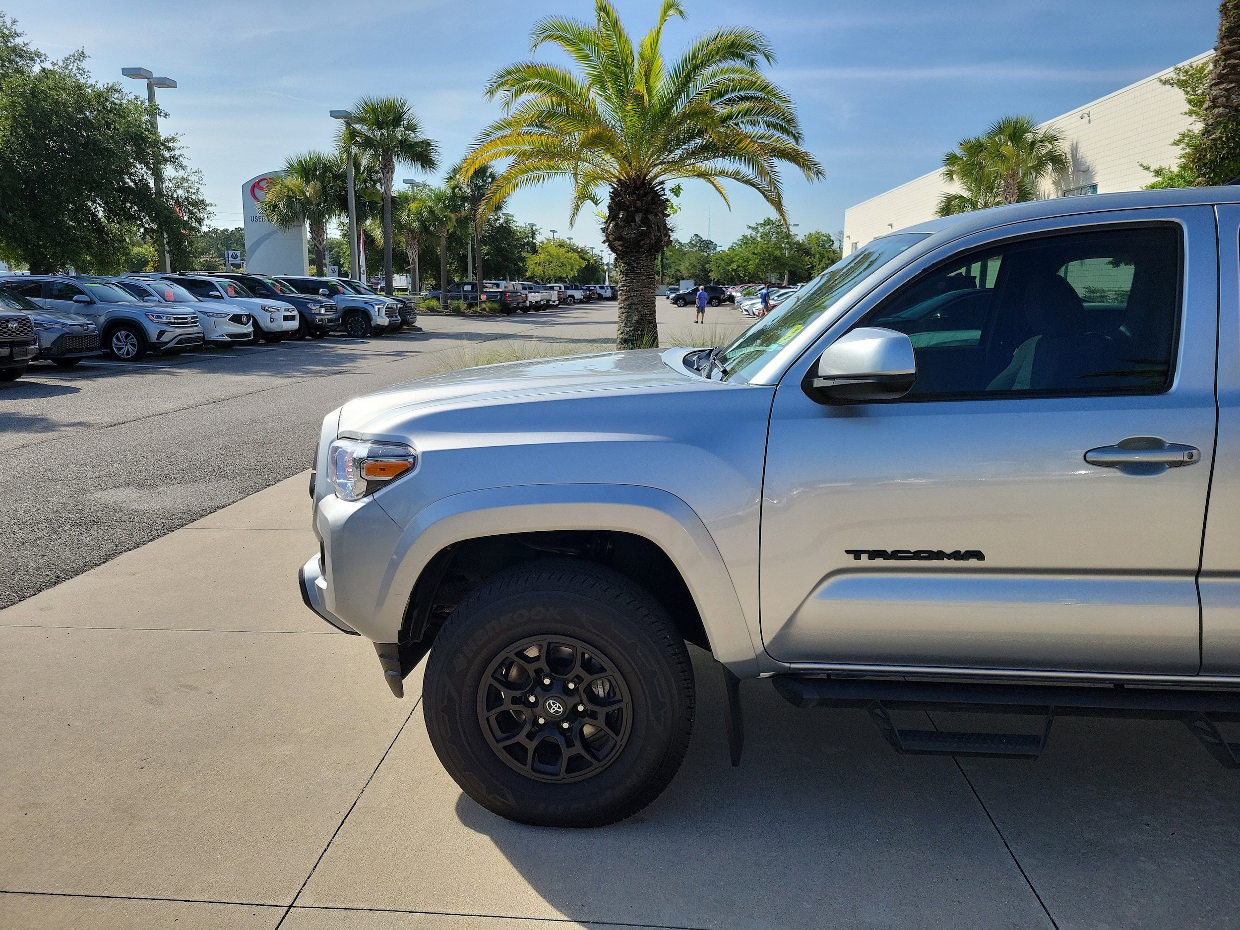 Used 2022 Toyota Tacoma SR5 with VIN 3TYSZ5AN7NT096806 for sale in Jacksonville, FL