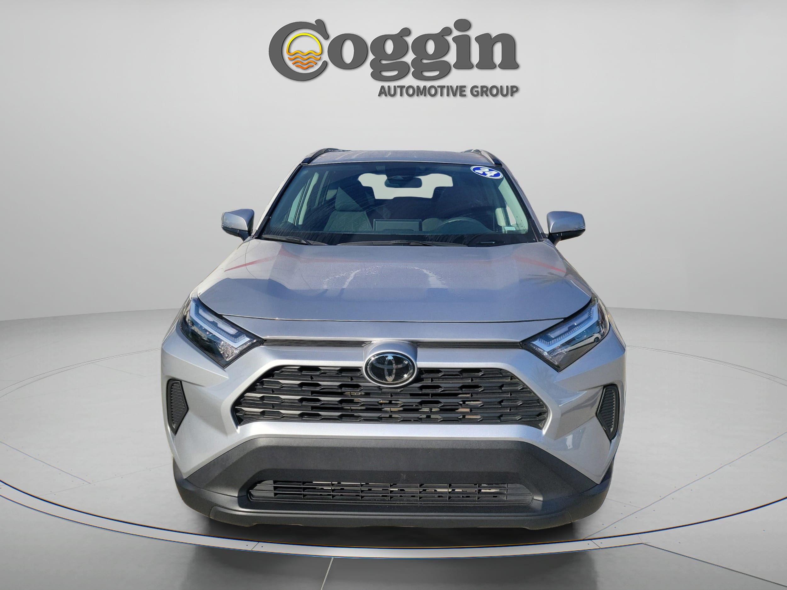 2024 Toyota RAV4 XLE - Photo 6