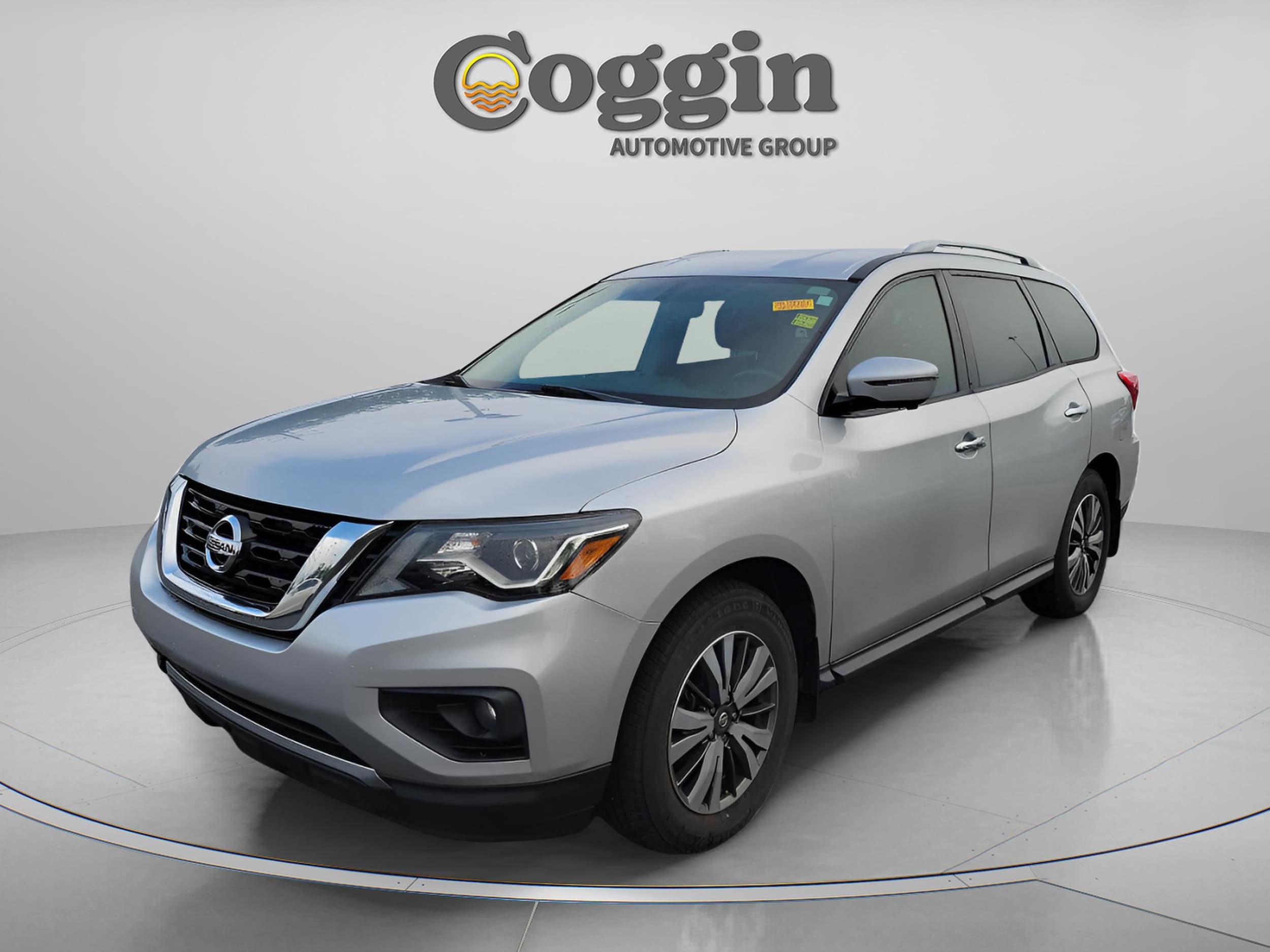 2017 Nissan Pathfinder SL