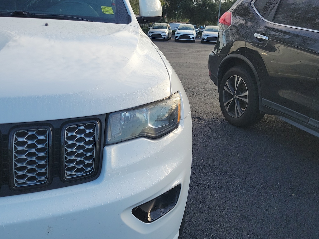 Used 2021 Jeep Grand Cherokee Laredo SUV