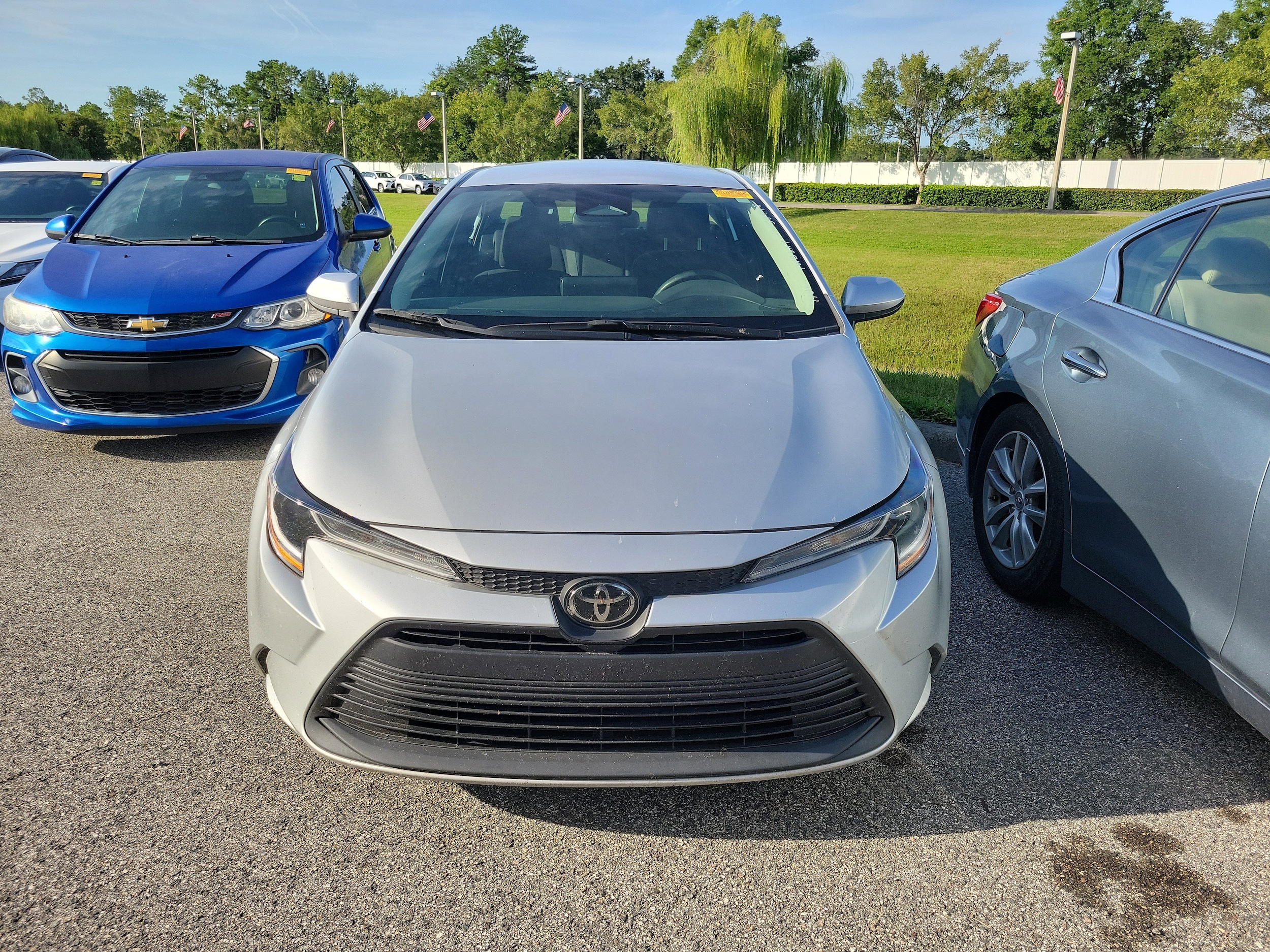 Used 2023 Toyota Corolla LE with VIN 5YFB4MDEXPP070633 for sale in Northfield, Minnesota