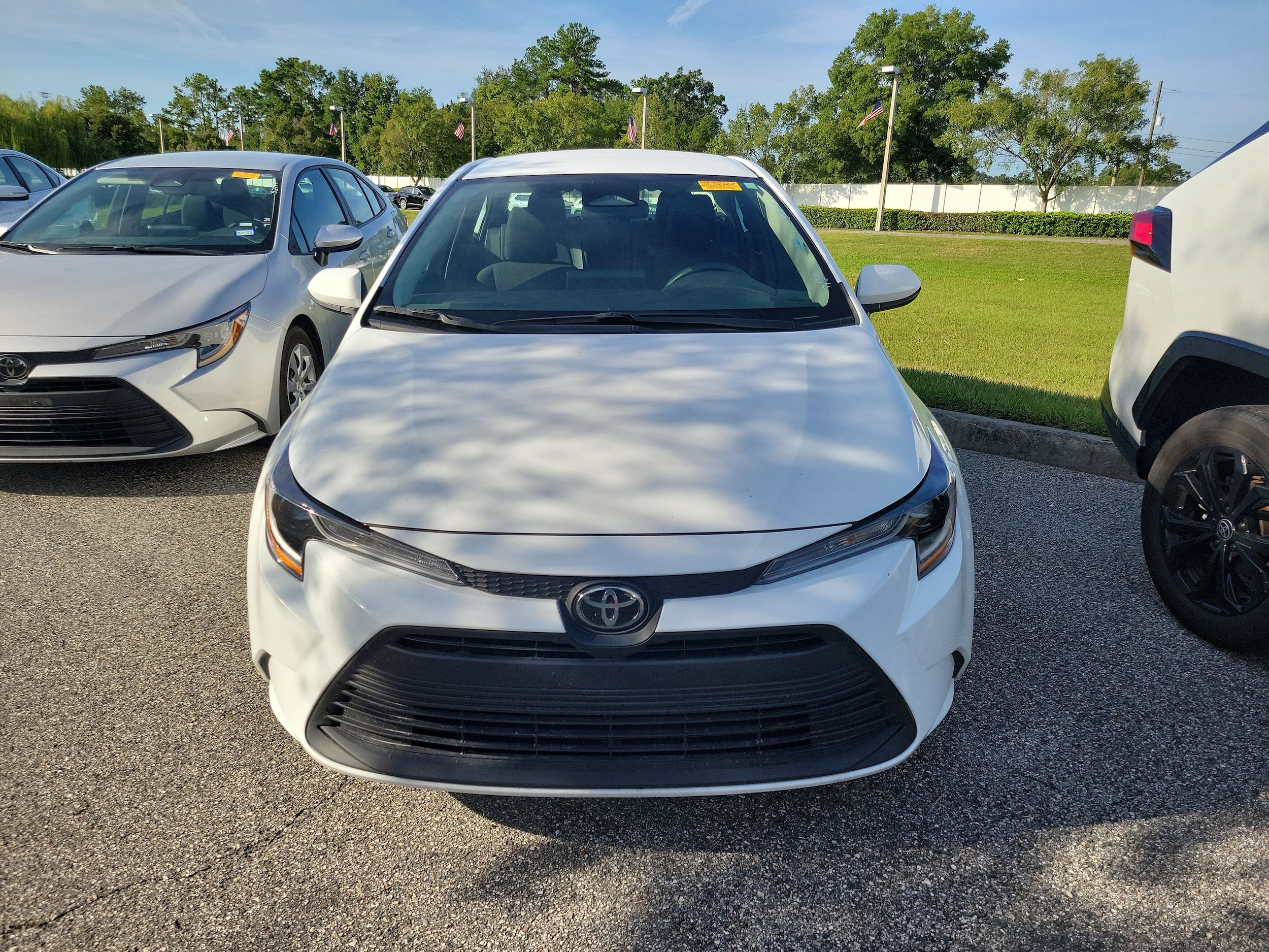 Used 2023 Toyota Corolla LE with VIN 5YFB4MDE5PP069583 for sale in Northfield, Minnesota