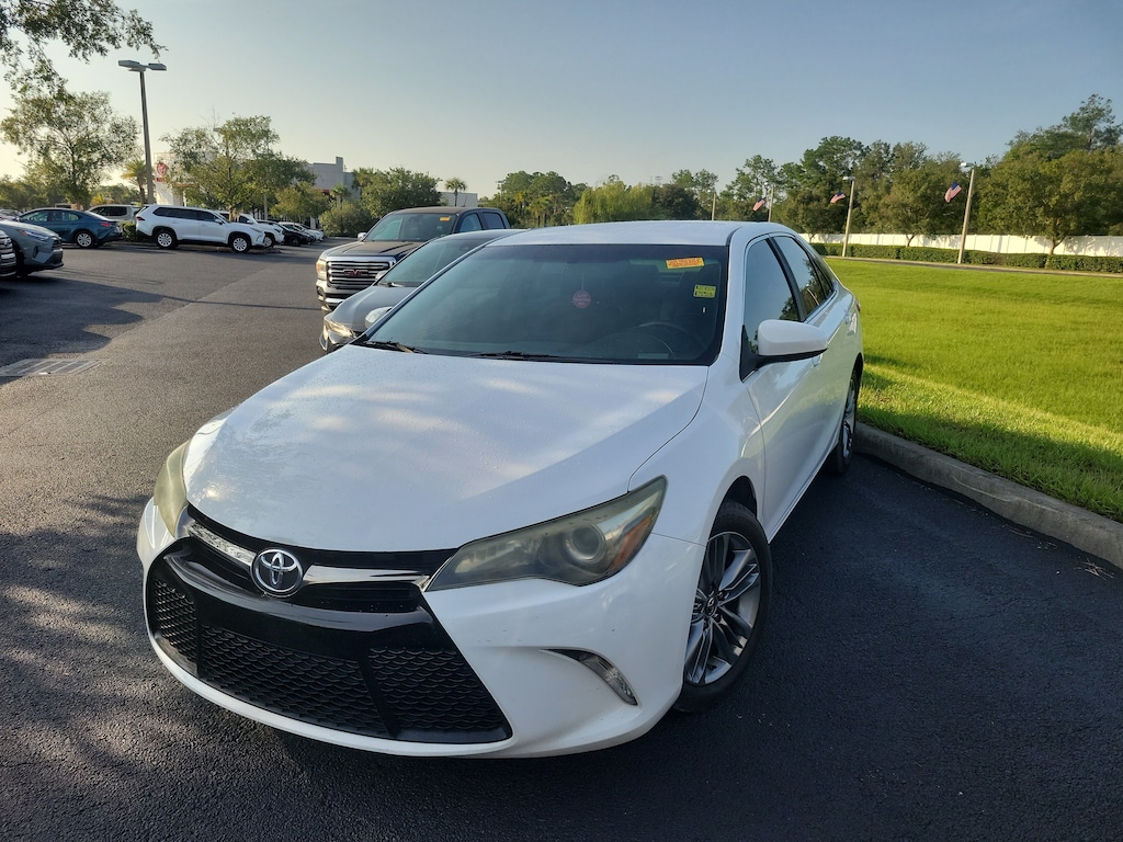 Used 2015 Toyota Camry XLE Sedan