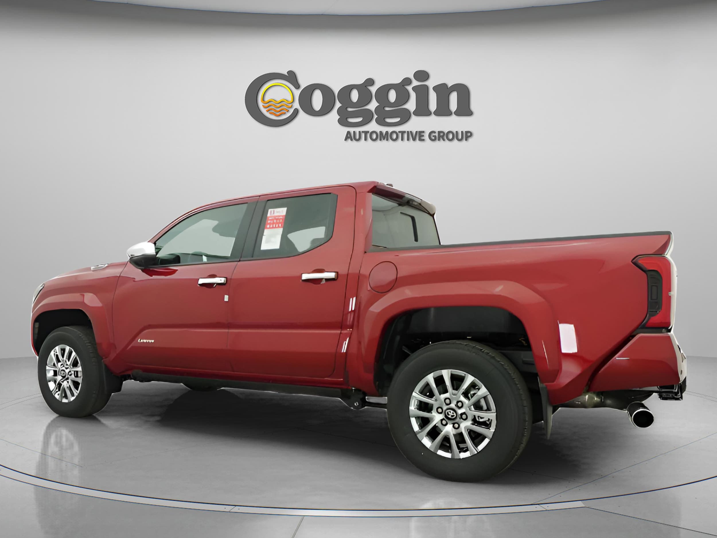 2025 Toyota Tacoma Limited - Photo 9