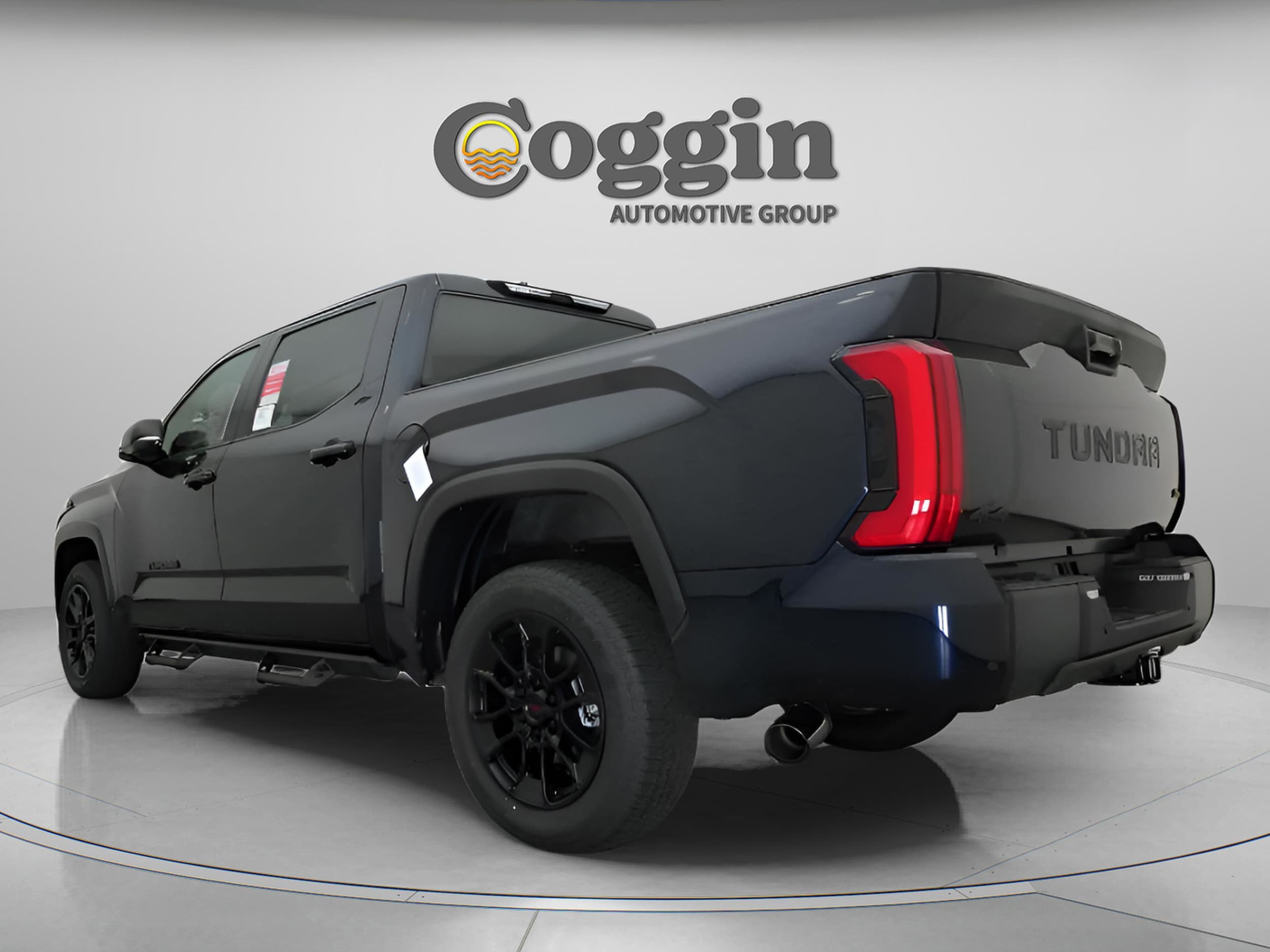 2026 Toyota Tundra SR5 - Photo 11