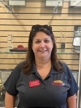 Staff member Jessica Valazquez from ID_3bc8ecbde80a