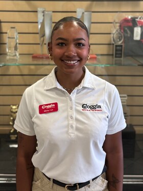 Staff member Olivia Hand from ID_013ef84b01e9