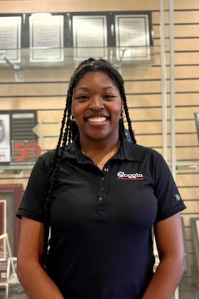 Staff member Zion Smith from ID_463506879121