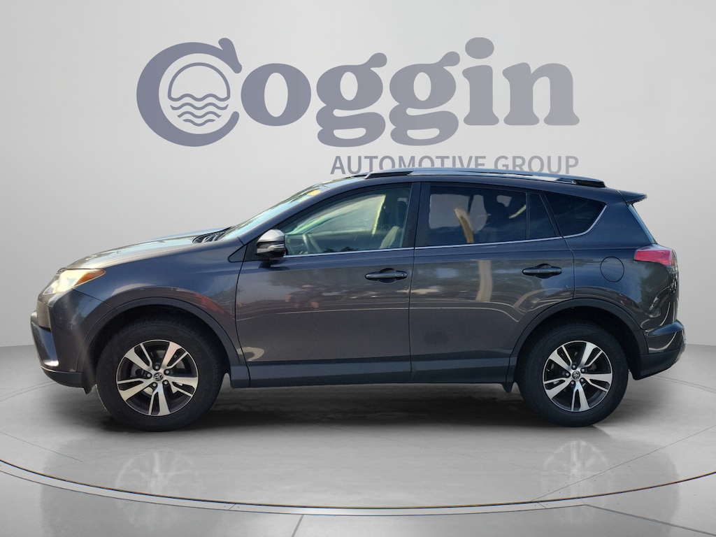 Used 2017 Toyota RAV4 XLE SUV