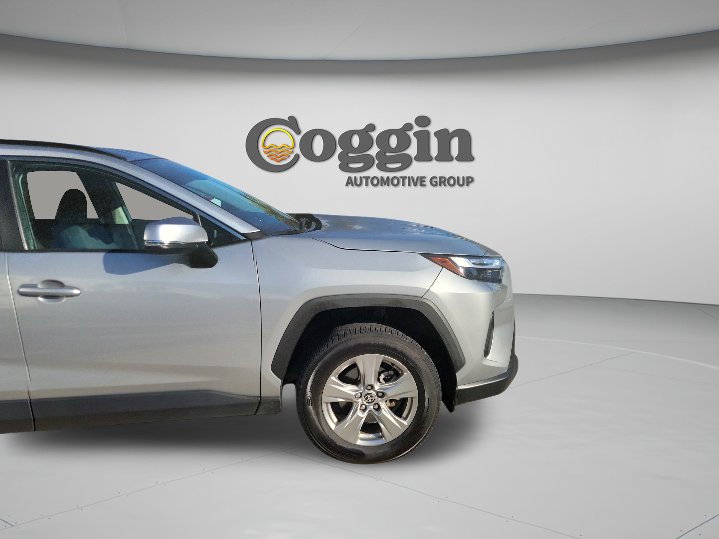 2024 Toyota RAV4 XLE - Photo 33