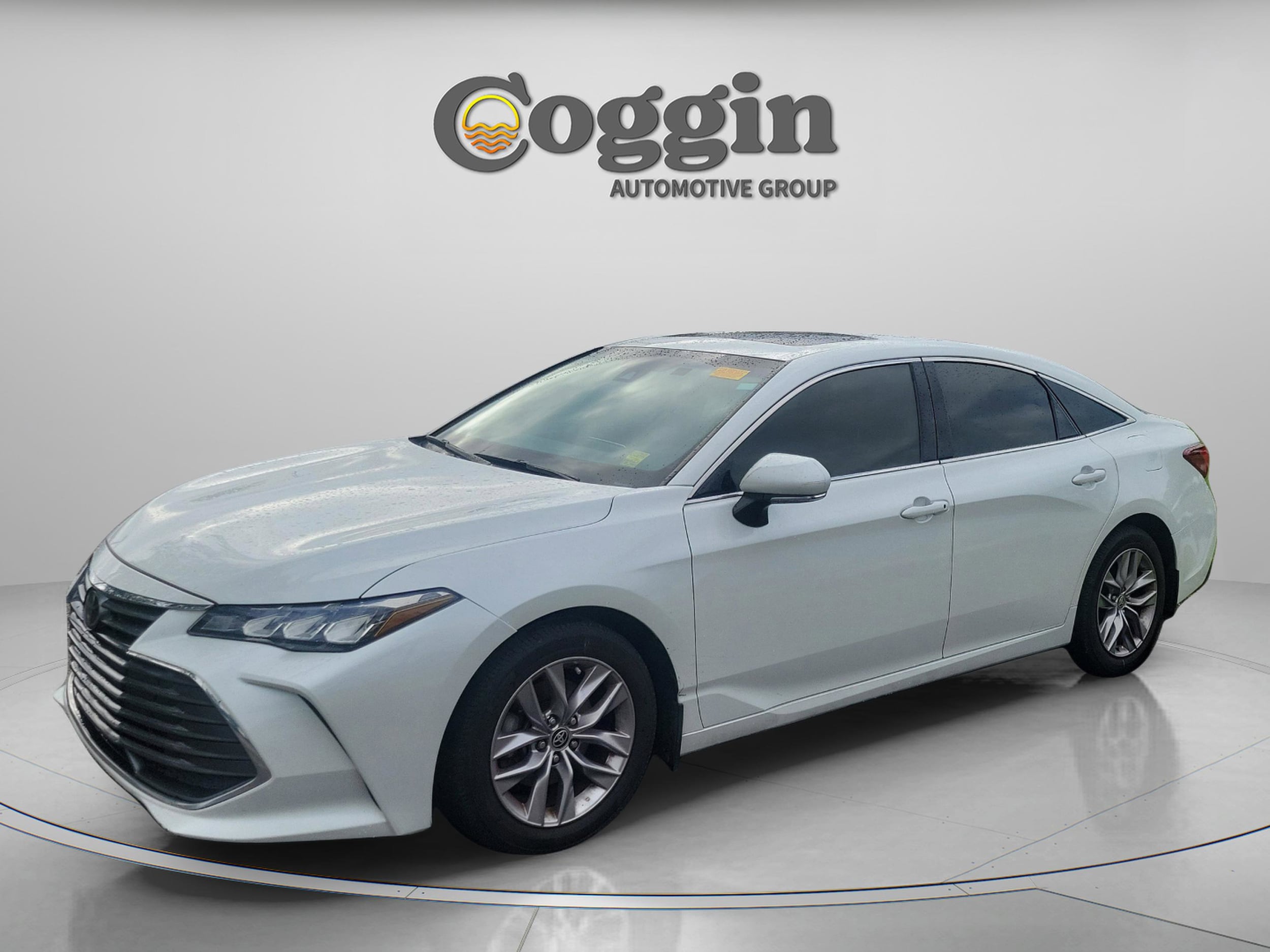2021 Toyota Avalon XLE's photo