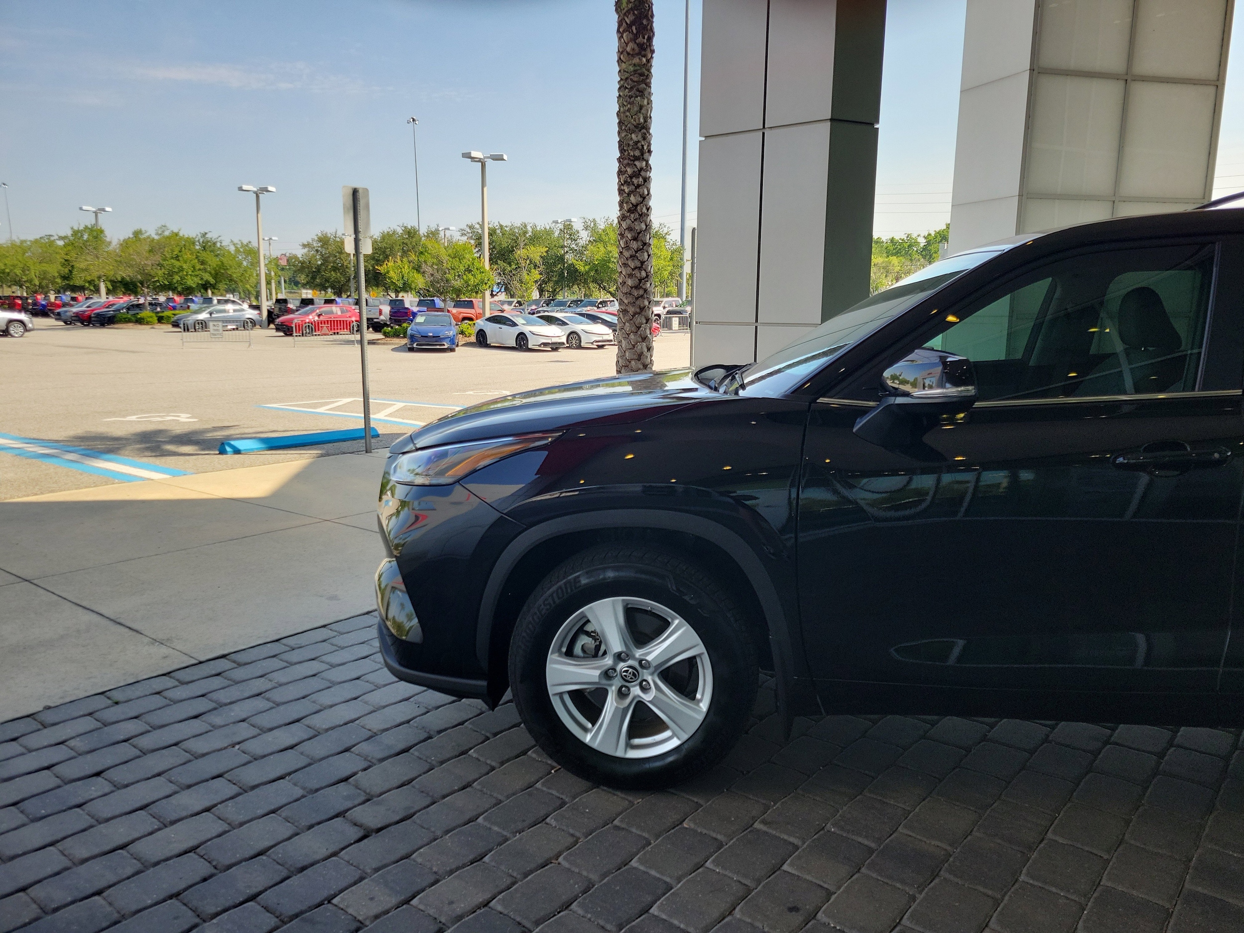Certified 2024 Toyota Highlander LE with VIN 5TDKDRAH4RS540998 for sale in Jacksonville, FL