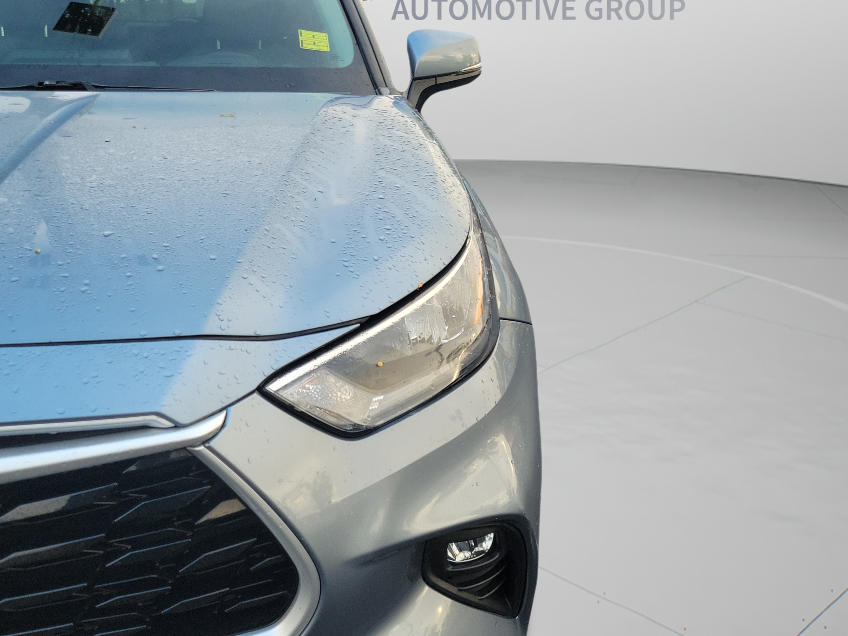 Used 2020 Toyota Highlander Hybrid XLE SUV