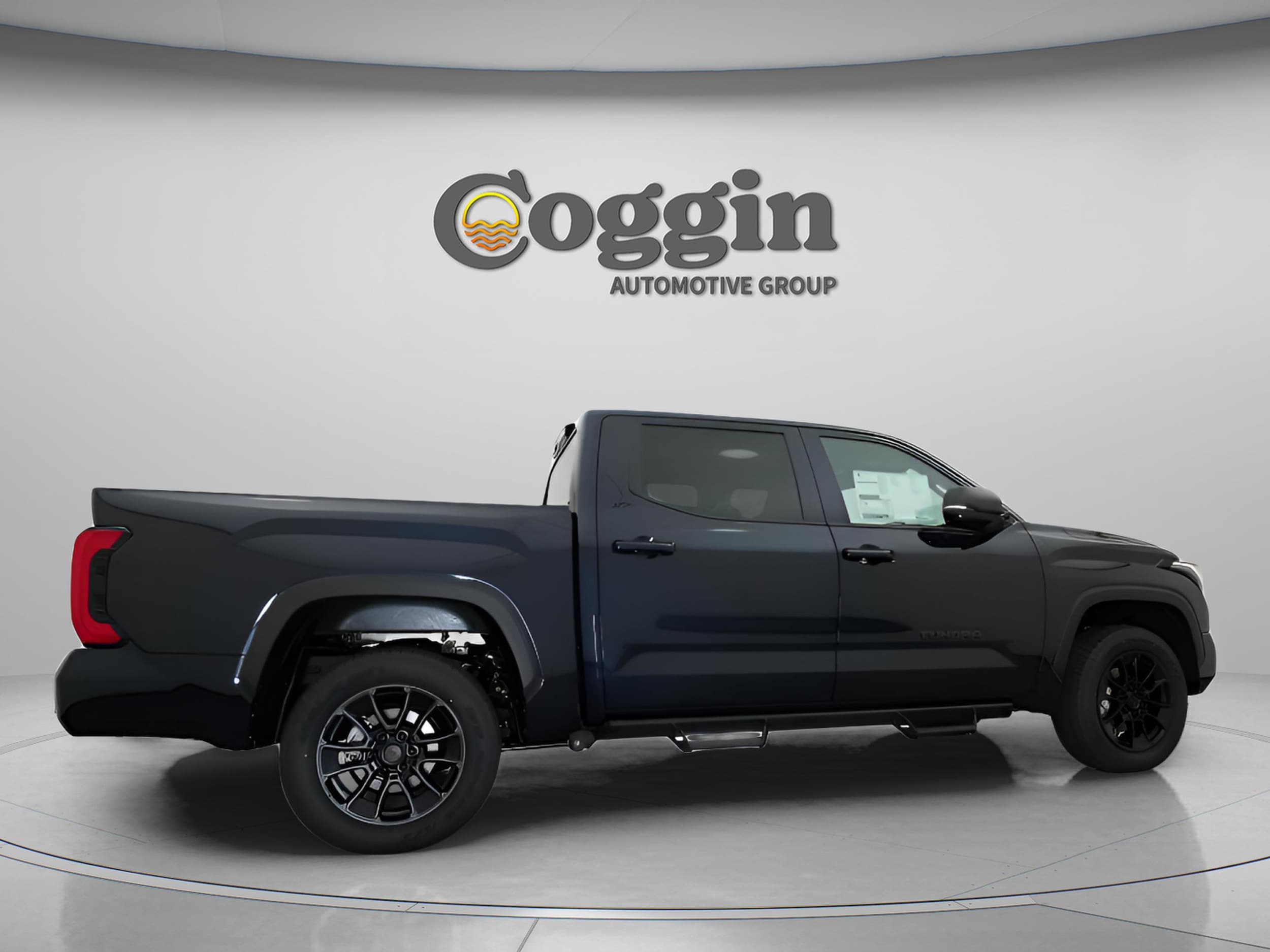 2026 Toyota Tundra SR5 - Photo 21