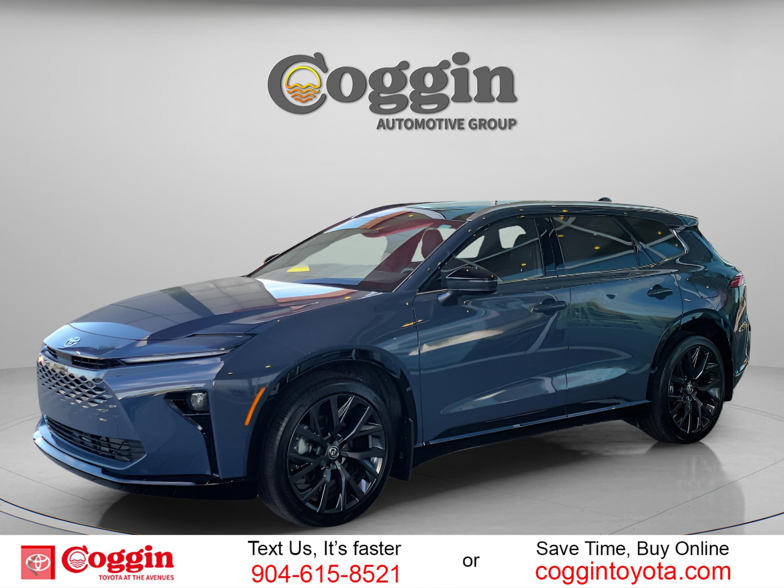 2025 Toyota Crown Signia Limited's photo