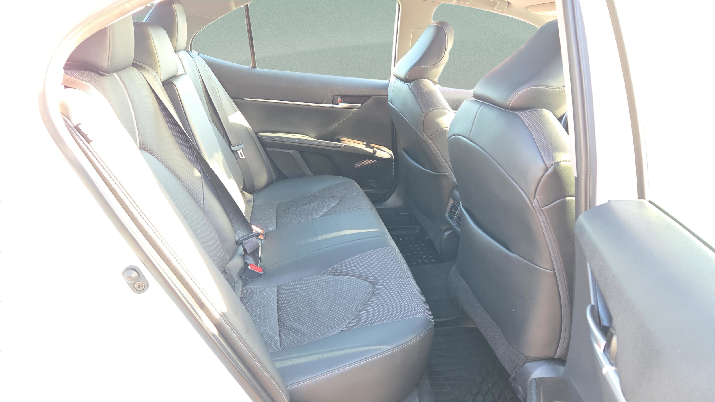 2023 Toyota Camry XSE - Photo 16