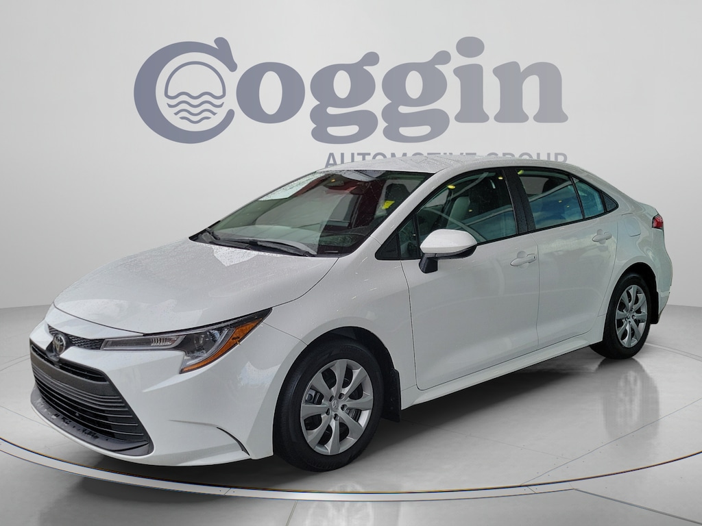 Used 2025 Toyota Corolla LE Sedan