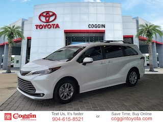 2025 Toyota Sienna XLE 8 Passenger Van Passenger Van