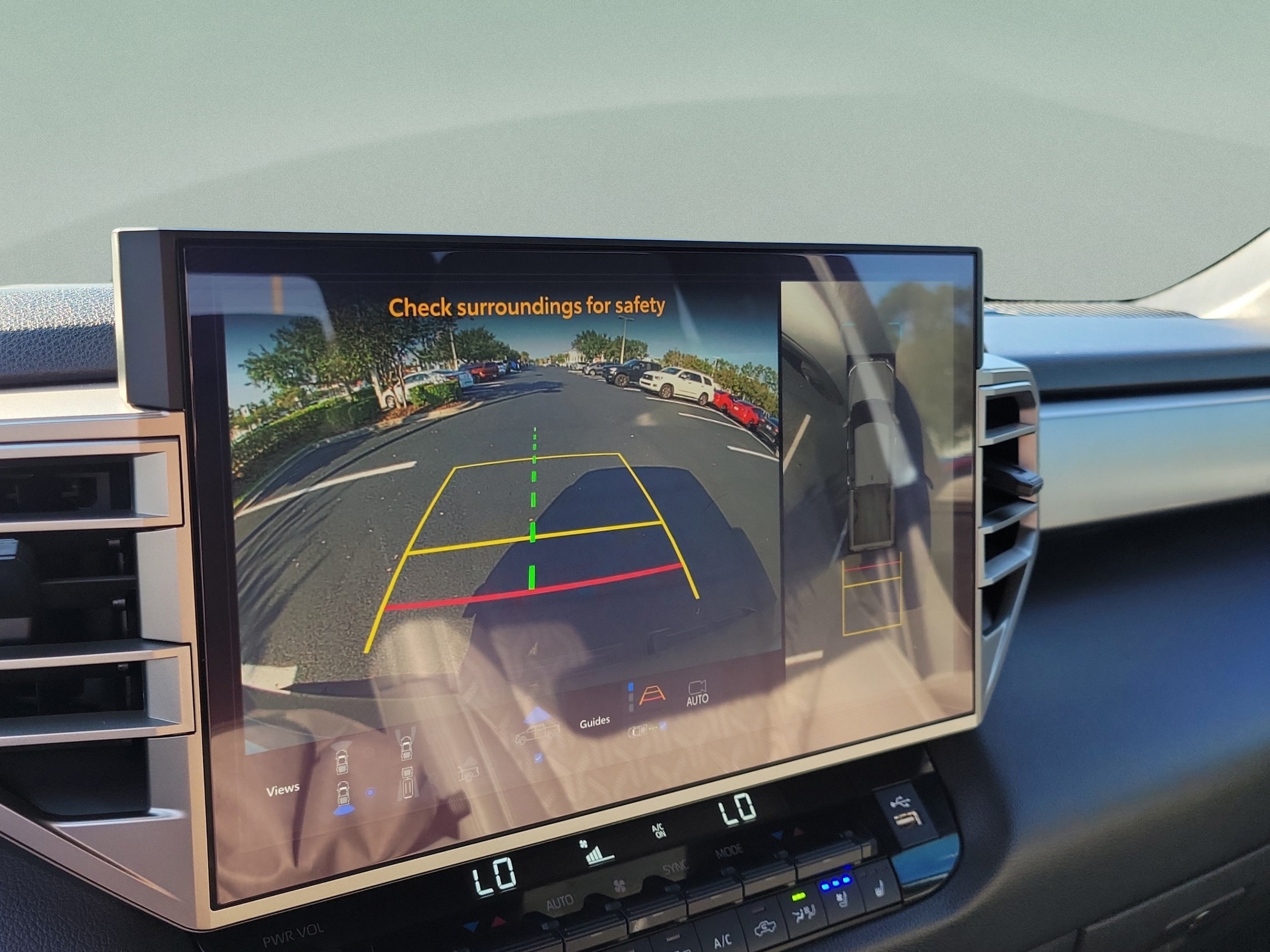 2025 Toyota Tundra Limited - Photo 19