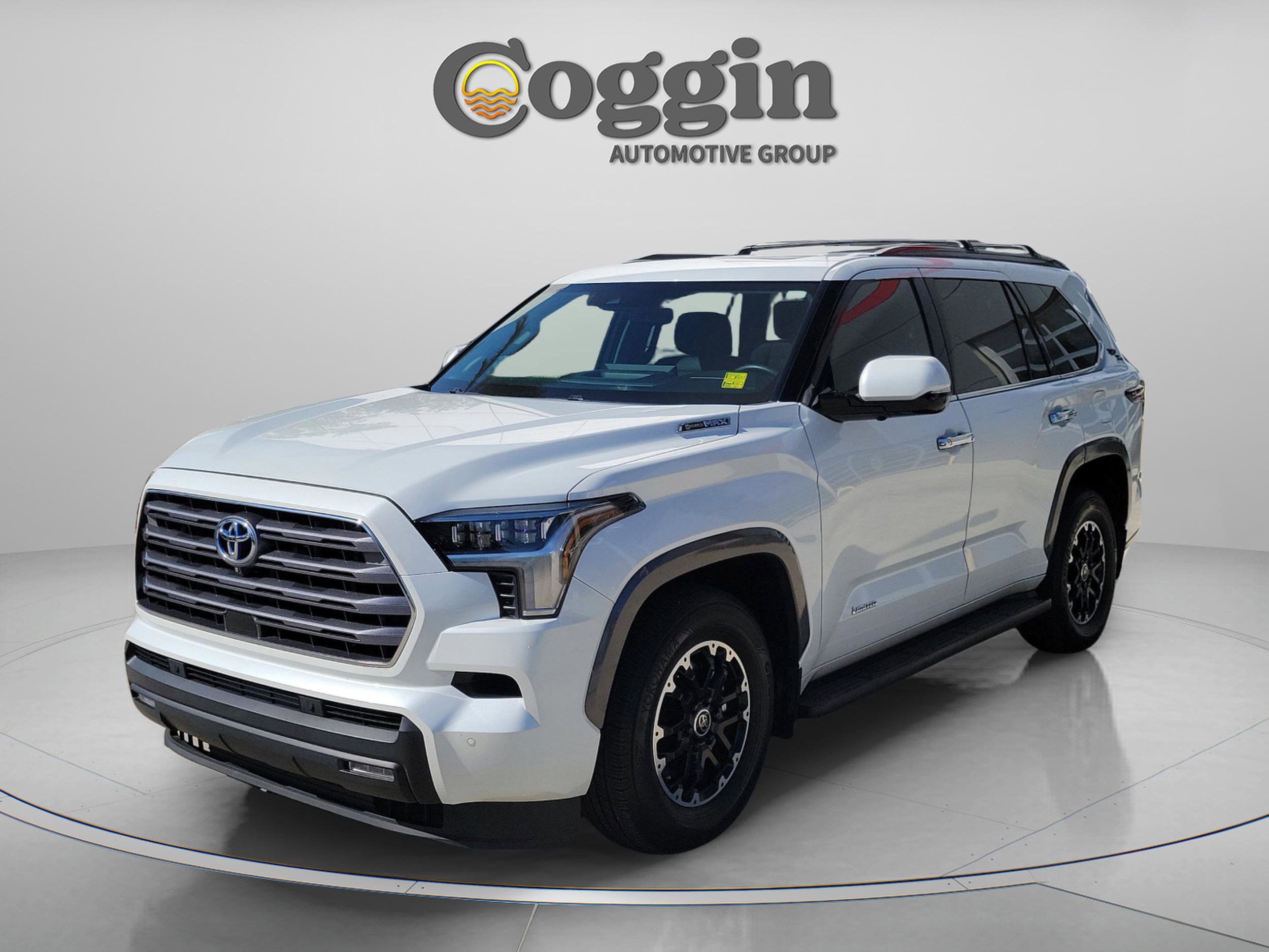 2023 Toyota Sequoia Limited 4WD i-FORCE MAX Hybrid's photo