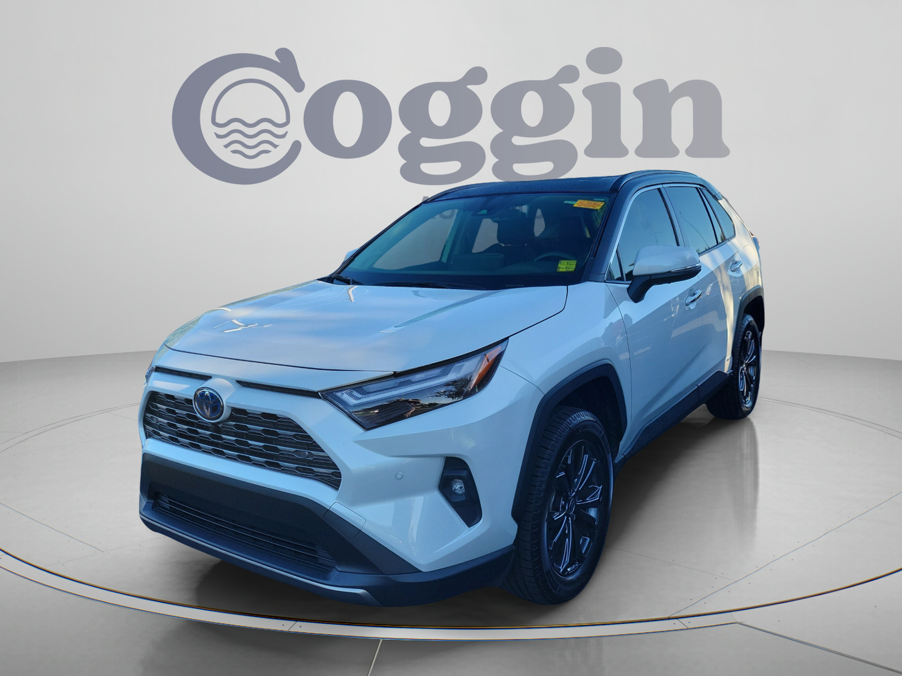  Toyota RAV4 Hybrid