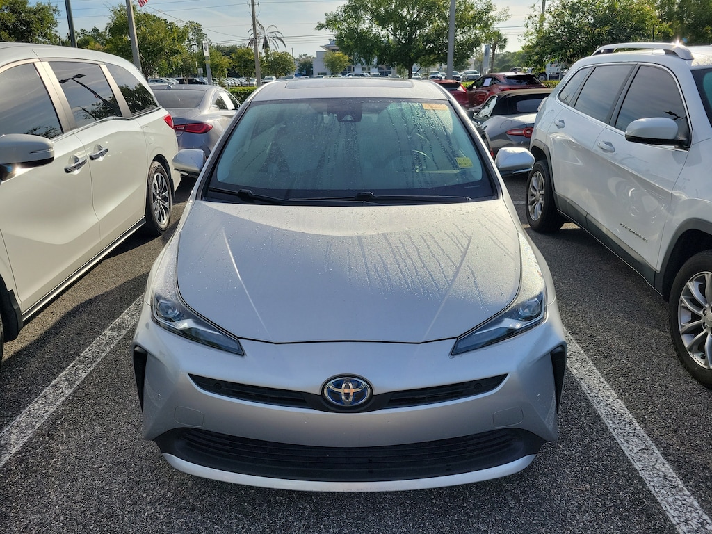 Used 2020 Toyota Prius L Hatchback
