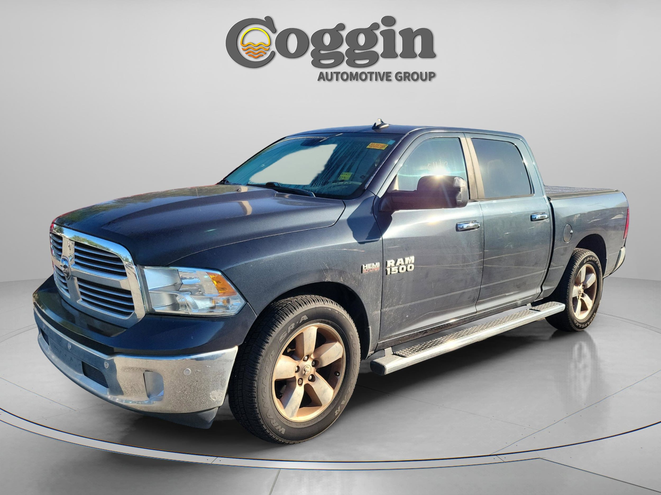 2016 RAM 1500 Big Horn Crew Cab 5'7's photo
