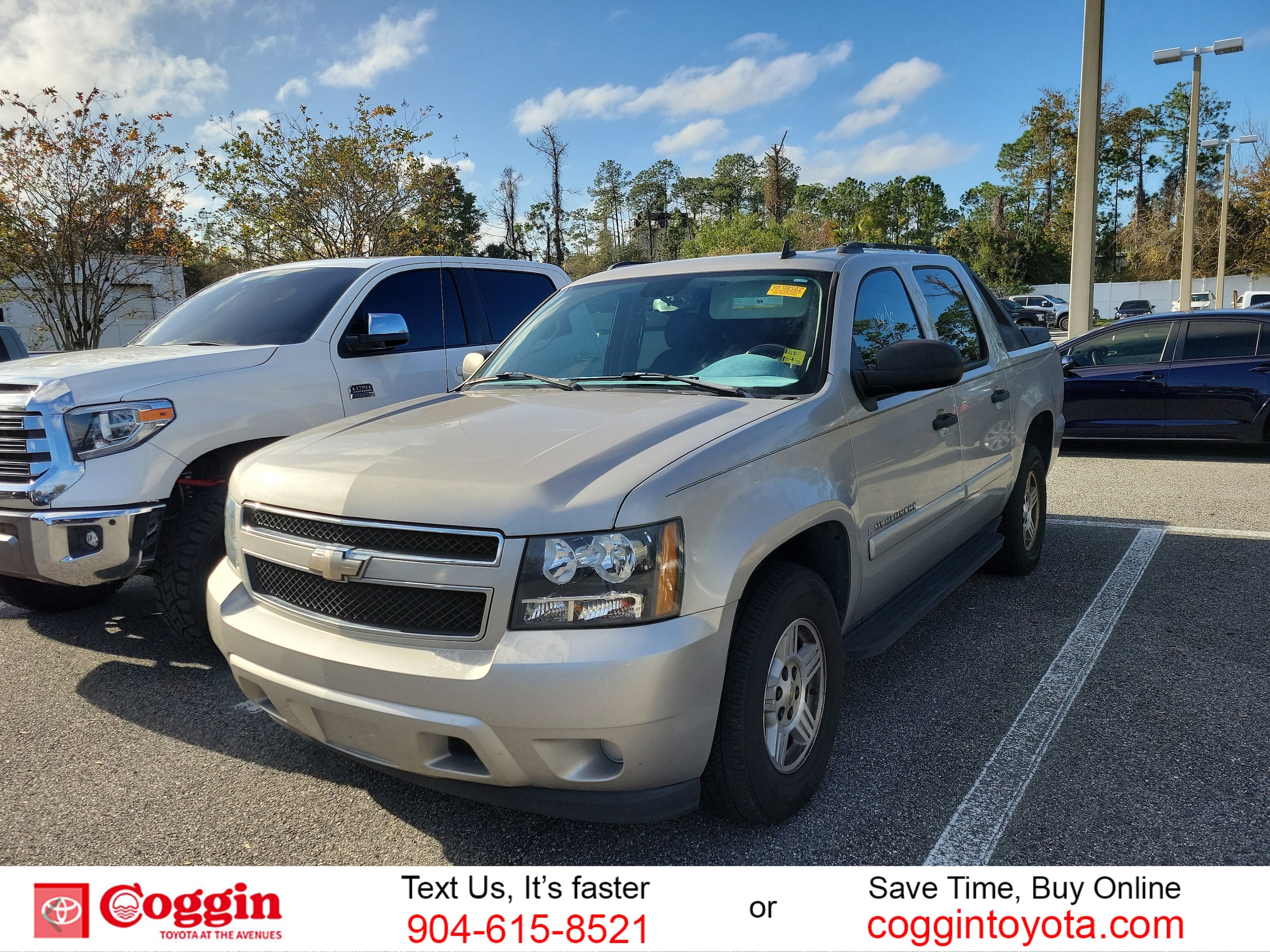 2008 Chevrolet Avalanche LS's photo