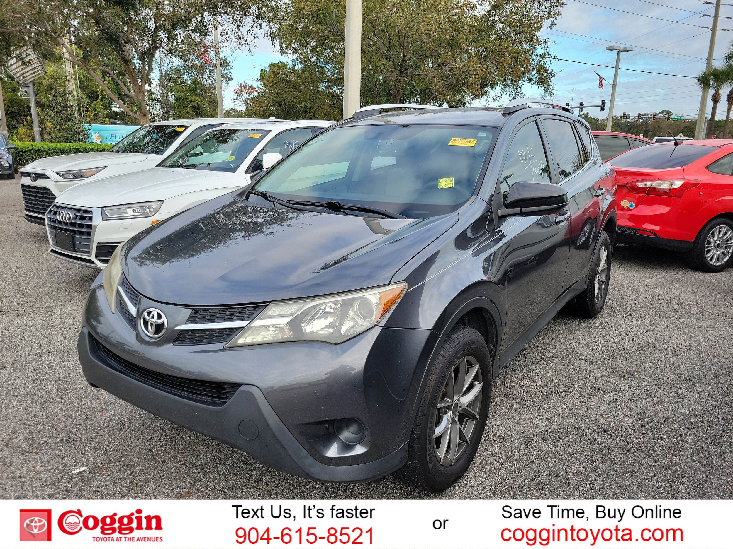 2015 Toyota RAV4 LE's photo