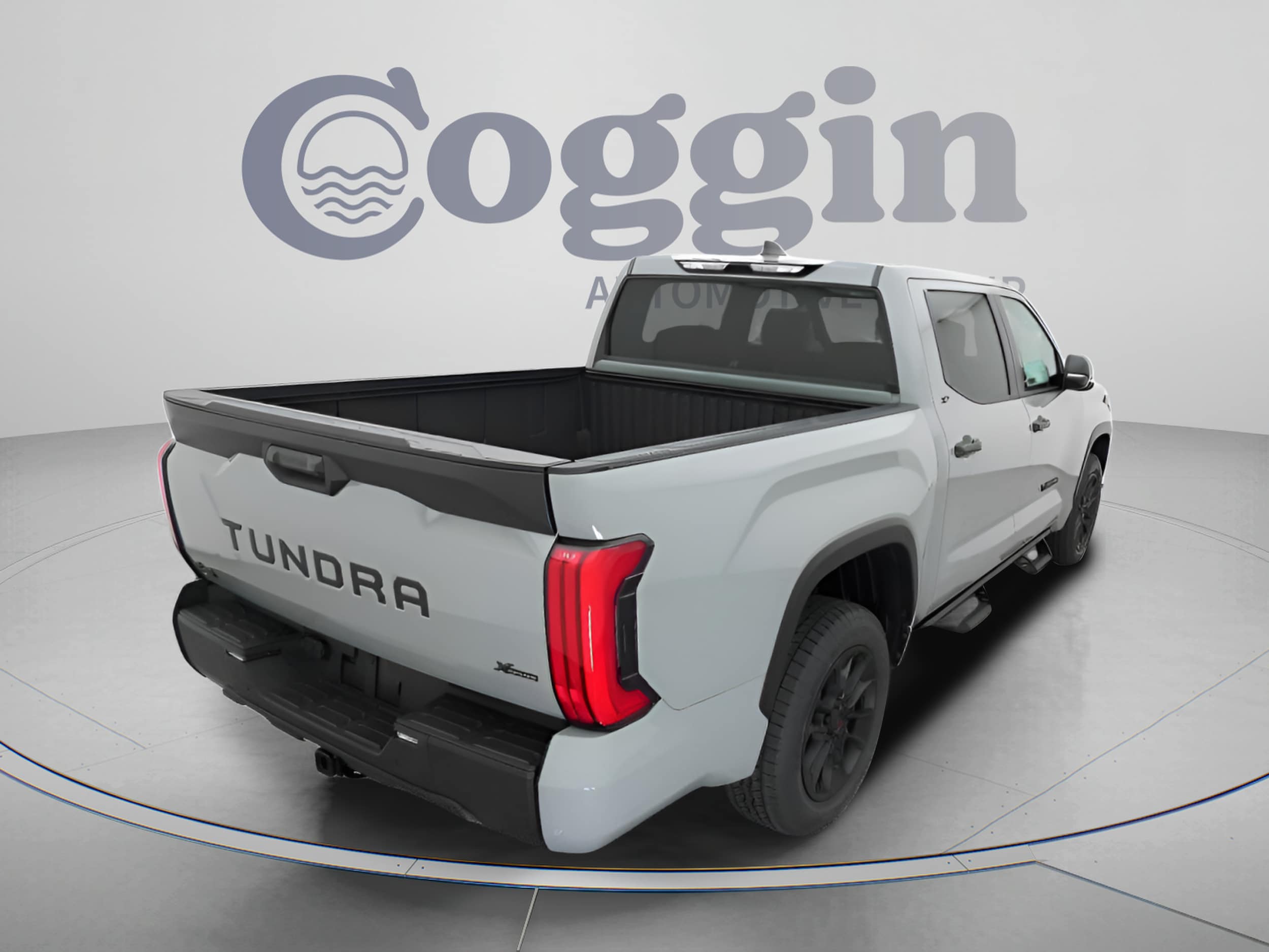 2026 Toyota Tundra SR5 - Photo 15