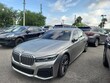  BMW 740i