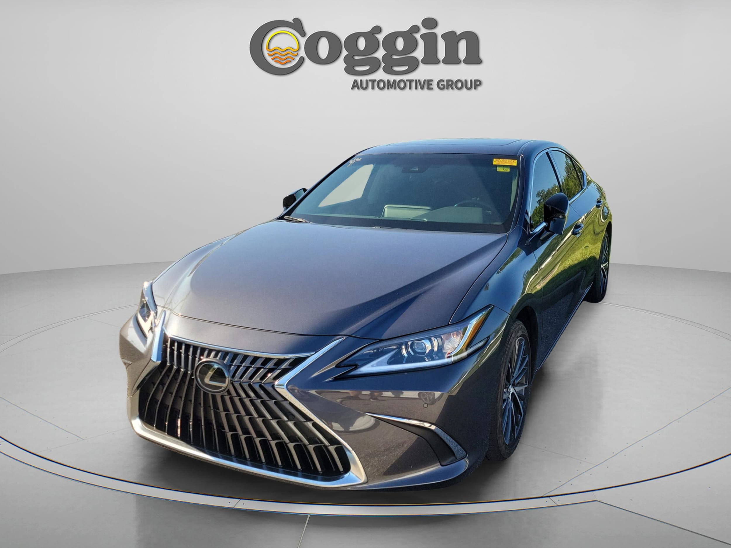 2023 Lexus ES 350 350's photo