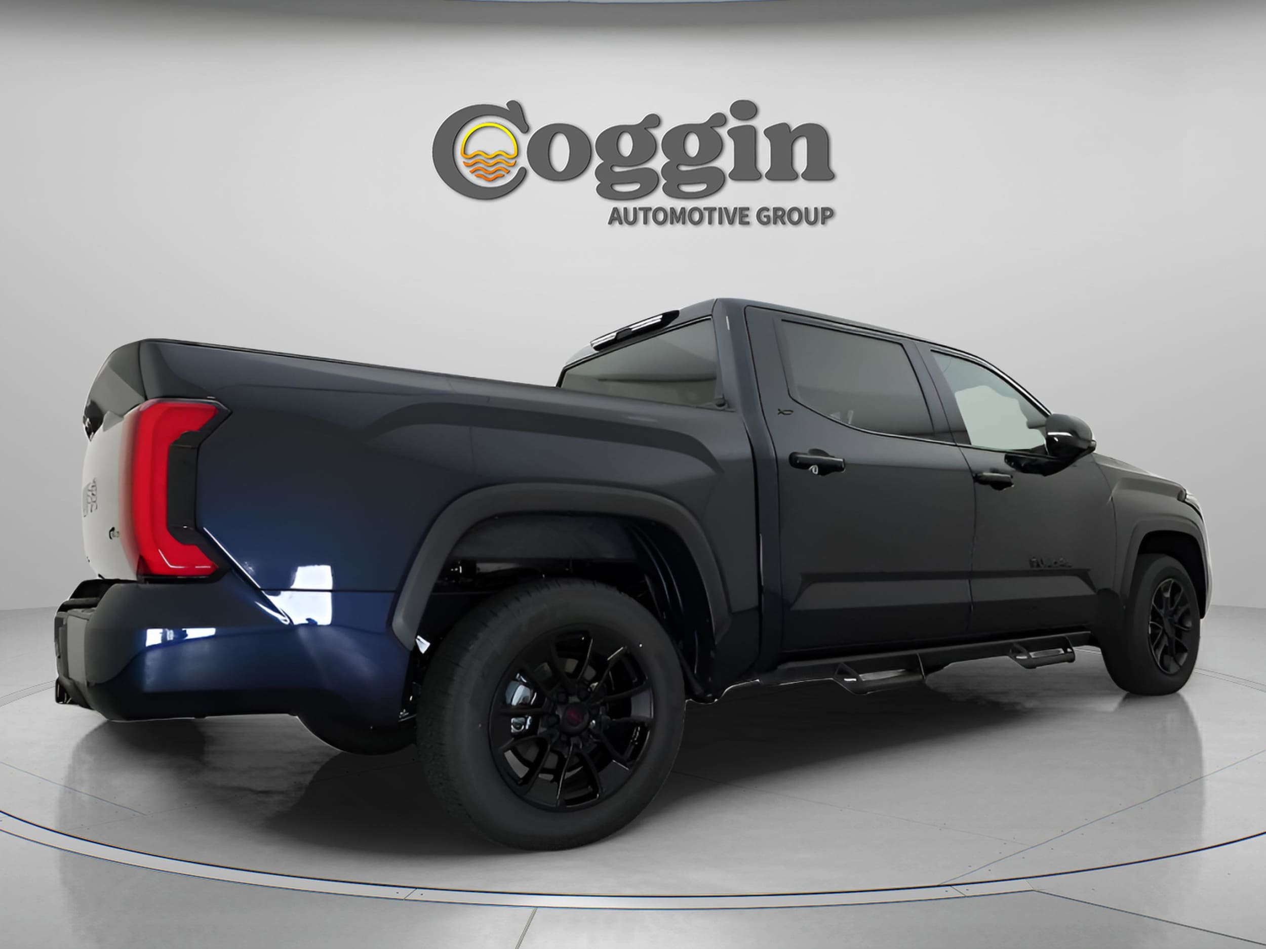 2026 Toyota Tundra SR5 - Photo 18