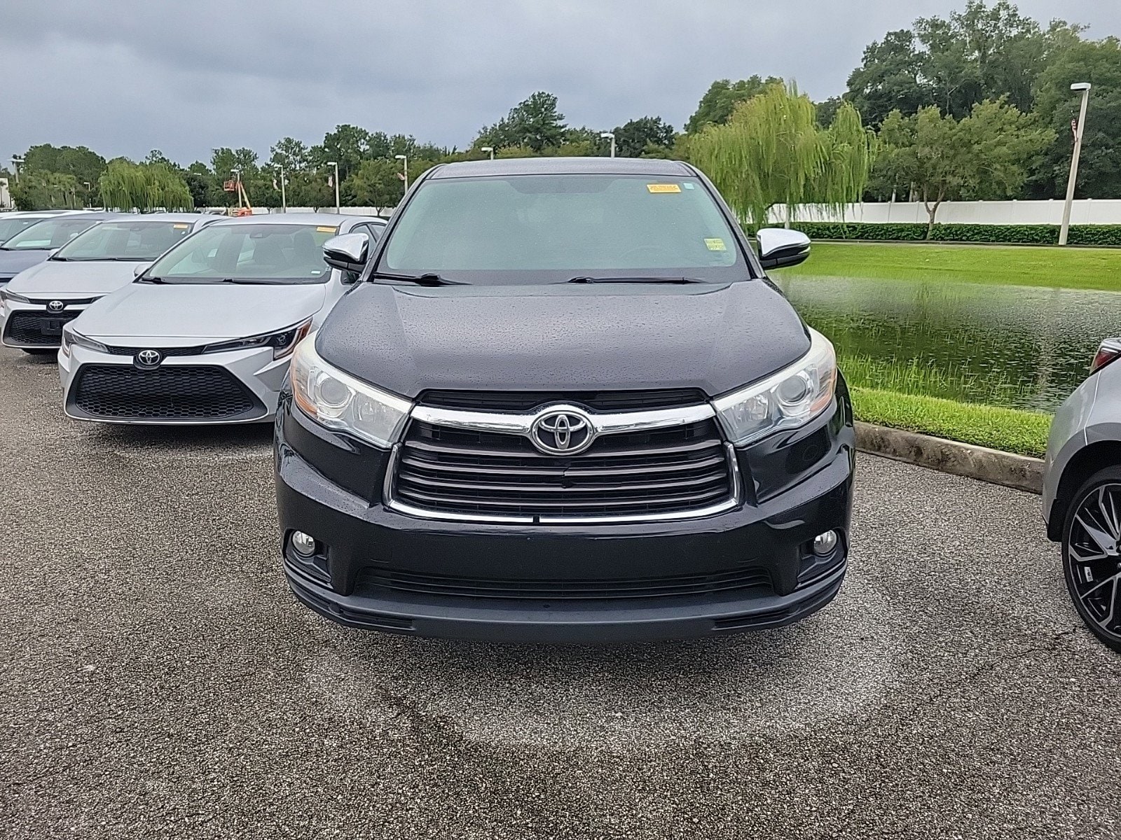 Used 2016 Toyota Highlander LE Plus with VIN 5TDZKRFH0GS138616 for sale in Jacksonville, FL