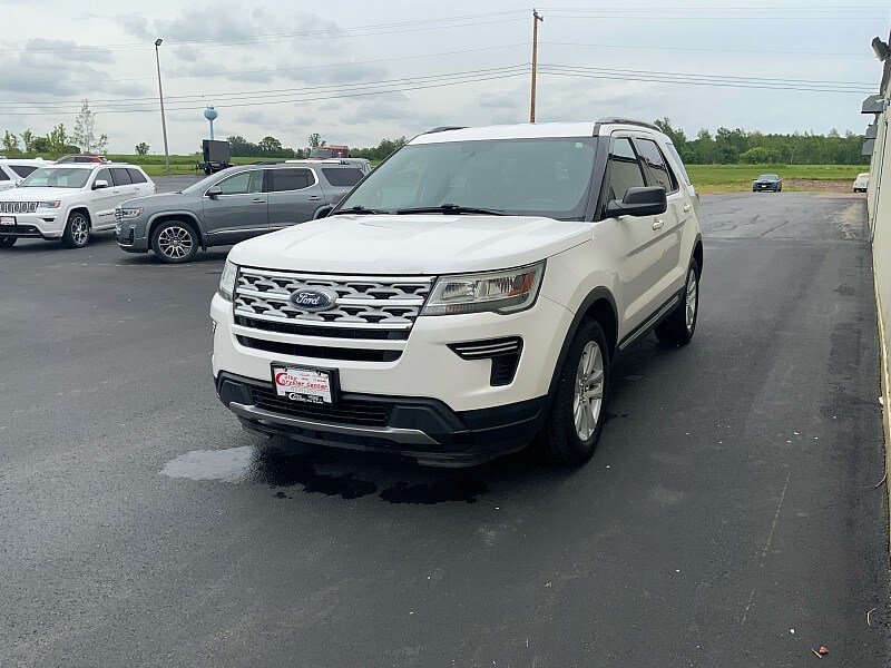 2018 Ford Explorer XLT photo 3