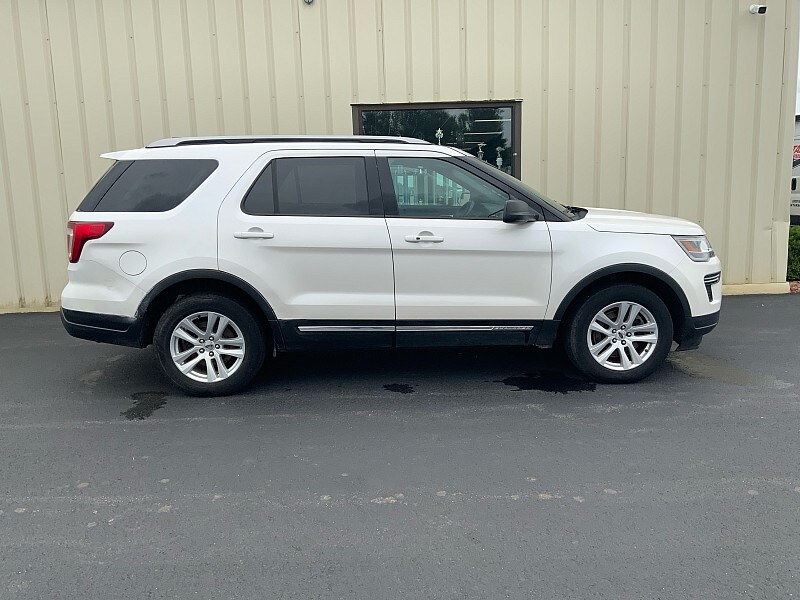 2018 Ford Explorer XLT photo 4