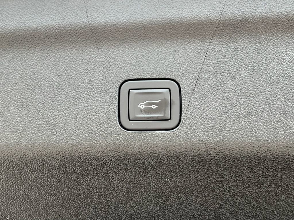2025 Chevrolet Suburban Premier - Photo 44
