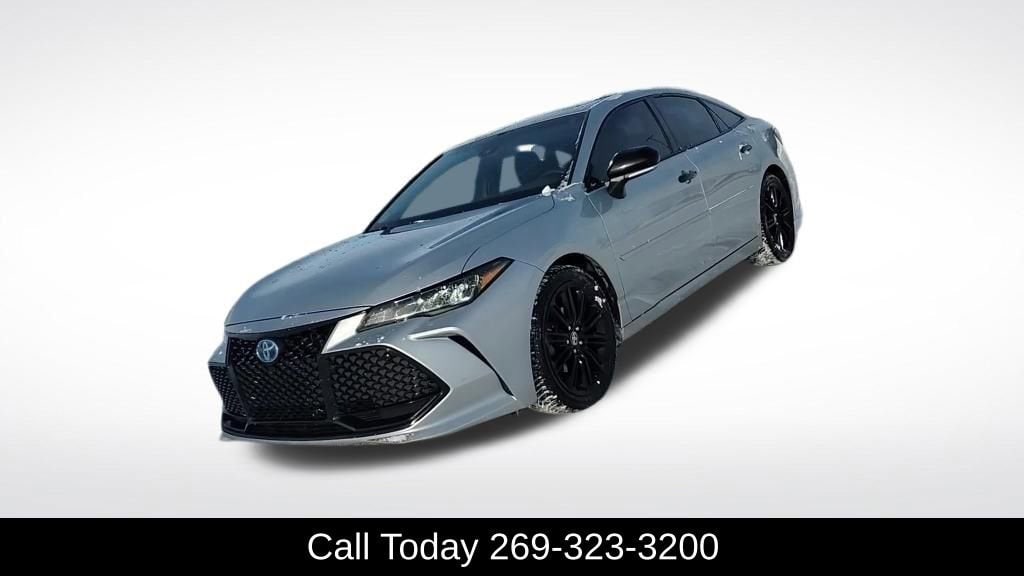 Used 2022 Toyota Avalon Hybrid XSE Nightshade