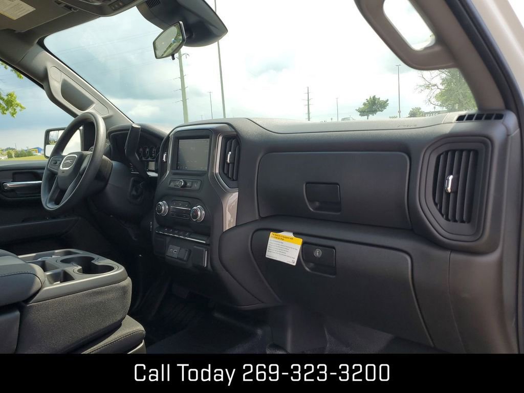 2025 GMC Sierra 1500 Pro - Photo 26