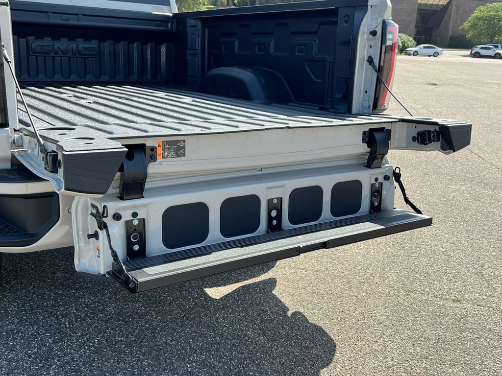 2026 GMC Sierra 2500HD AT4 - Photo 11