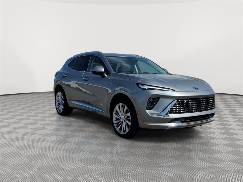 2025 Buick Envision Avenir photo 2