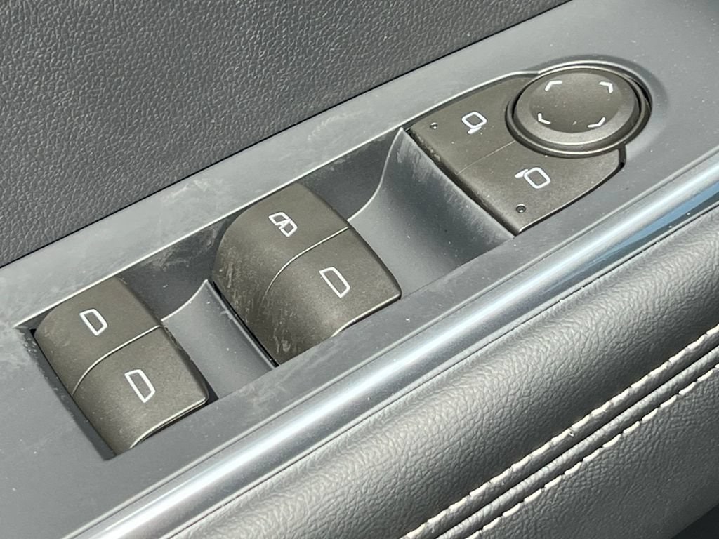 2026 GMC Acadia Elevation - Photo 17
