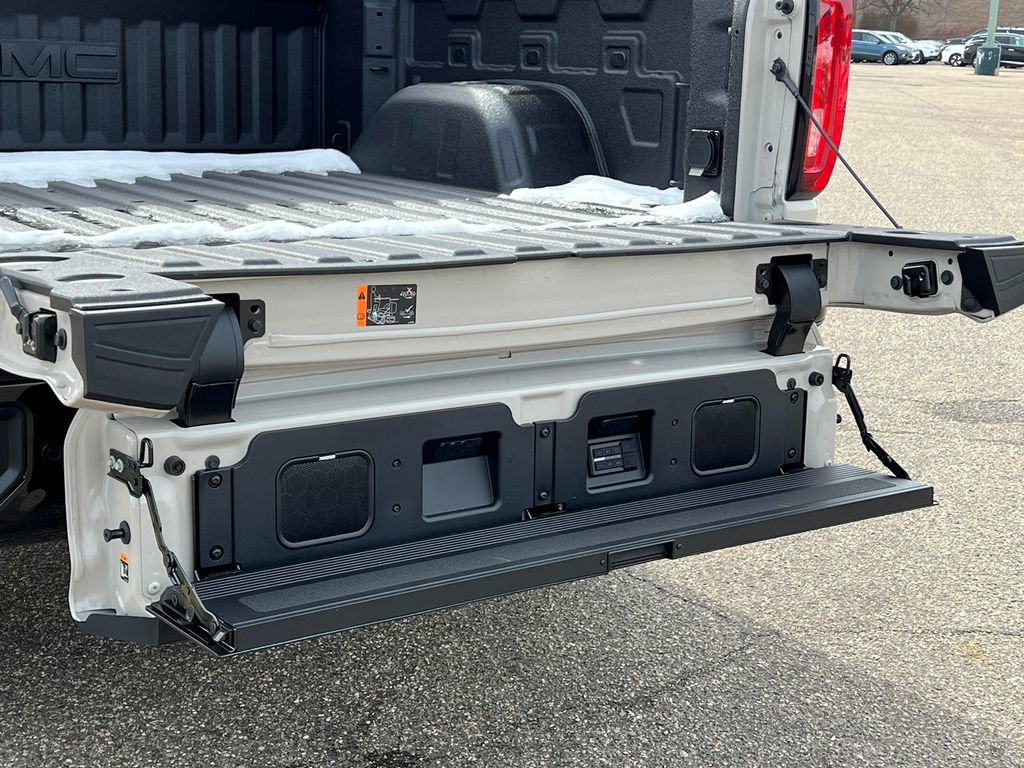 2026 GMC Sierra 1500 AT4X - Photo 11