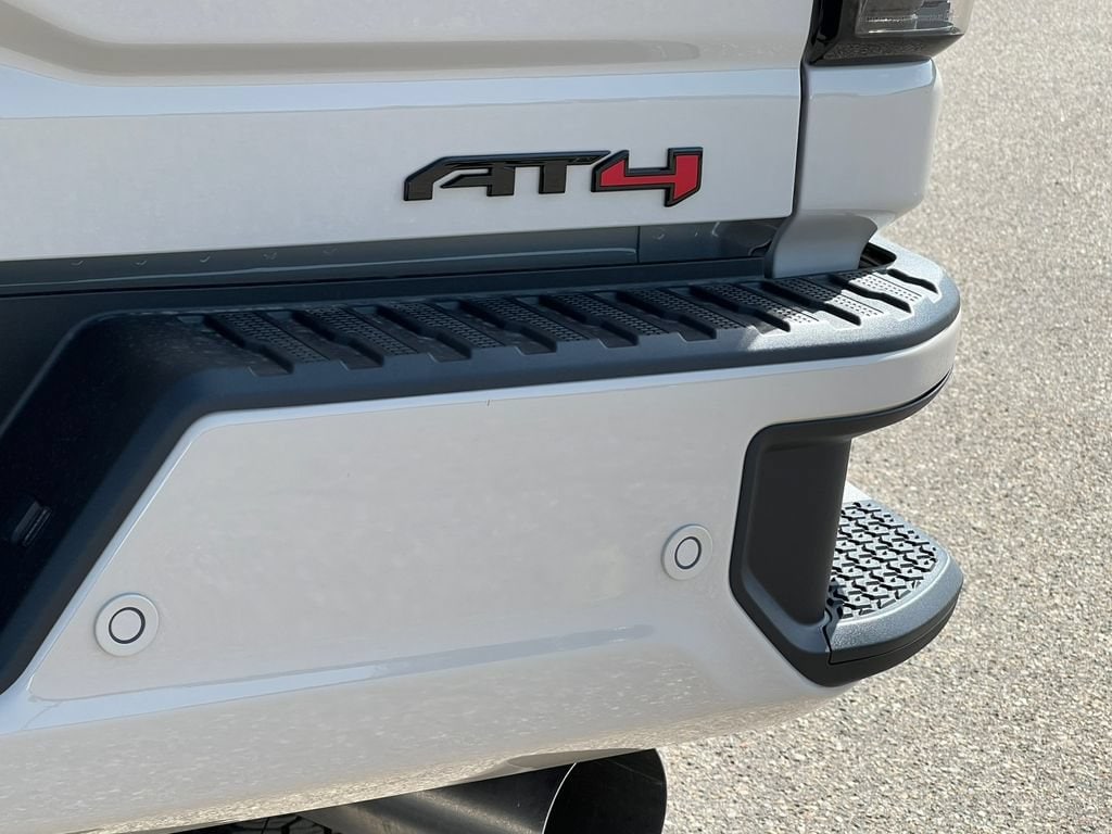 2026 GMC Sierra 2500HD AT4 - Photo 12